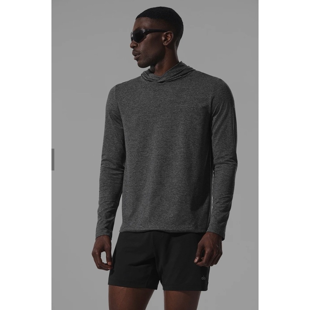 Alo Yoga Mens Conquer Reform Long Sleeve Hoodie Heathered Charcoal Gray Medium